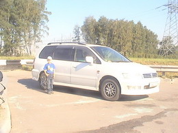 mitsubishi chariot grandis 1998